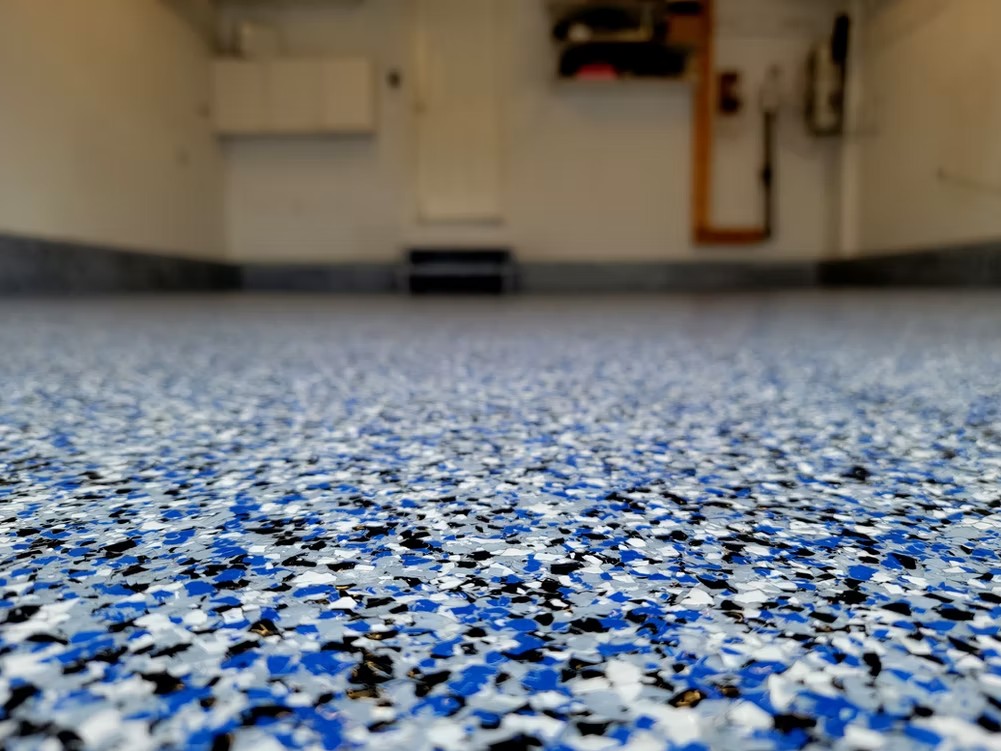 Decorative vinyl flake epoxy floor system